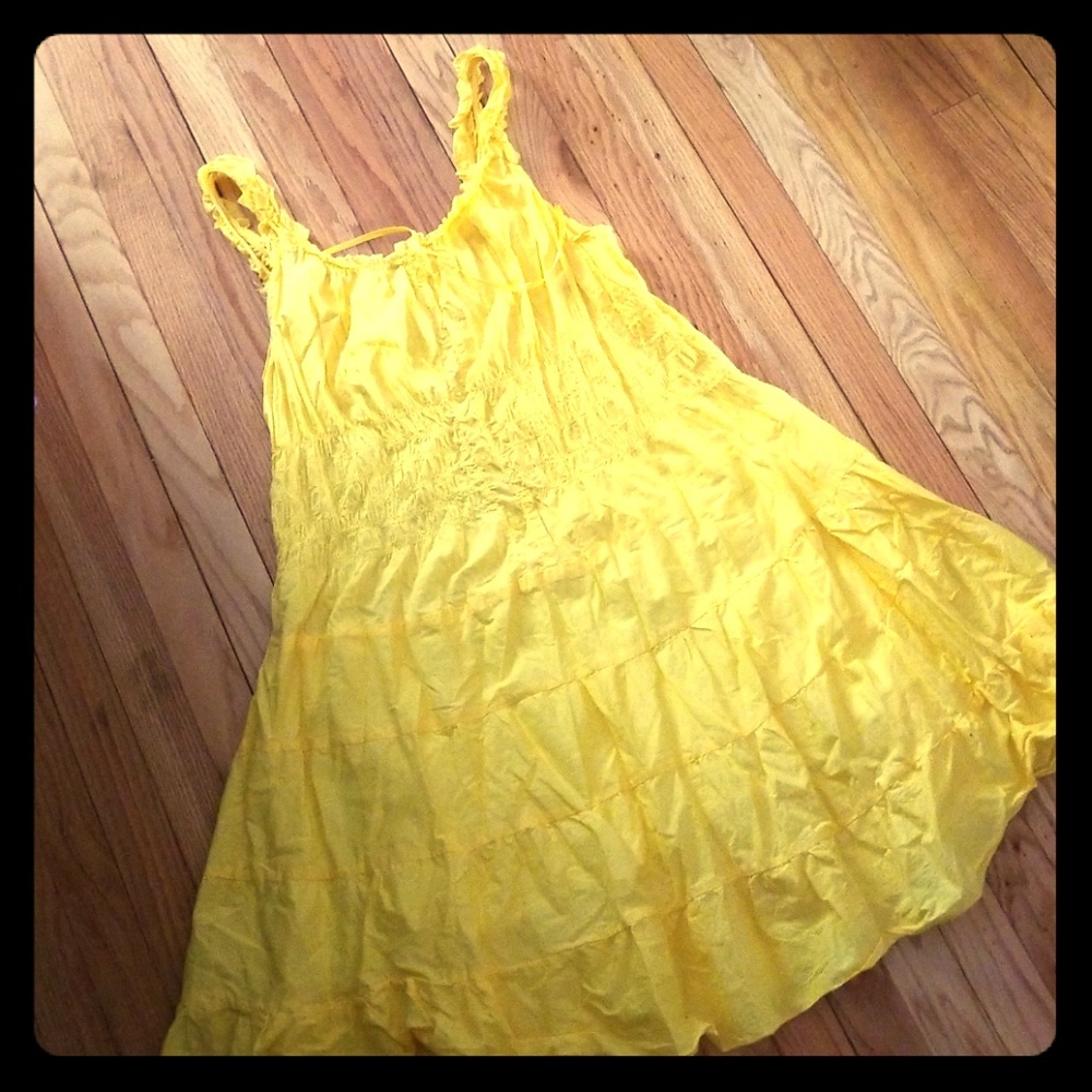 Yellow flowy Sun Dress Light Weight with Slip